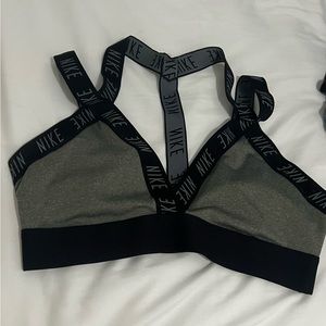 Nike Strappy Sports Bra size M